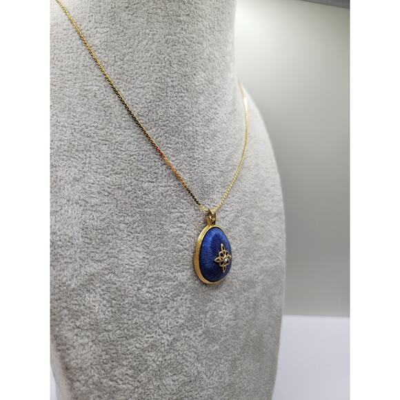 Vintage Silk Thread Pendant Necklace Blue Gold Tone Oval 24in Chain Filigree - Picture 8 of 10